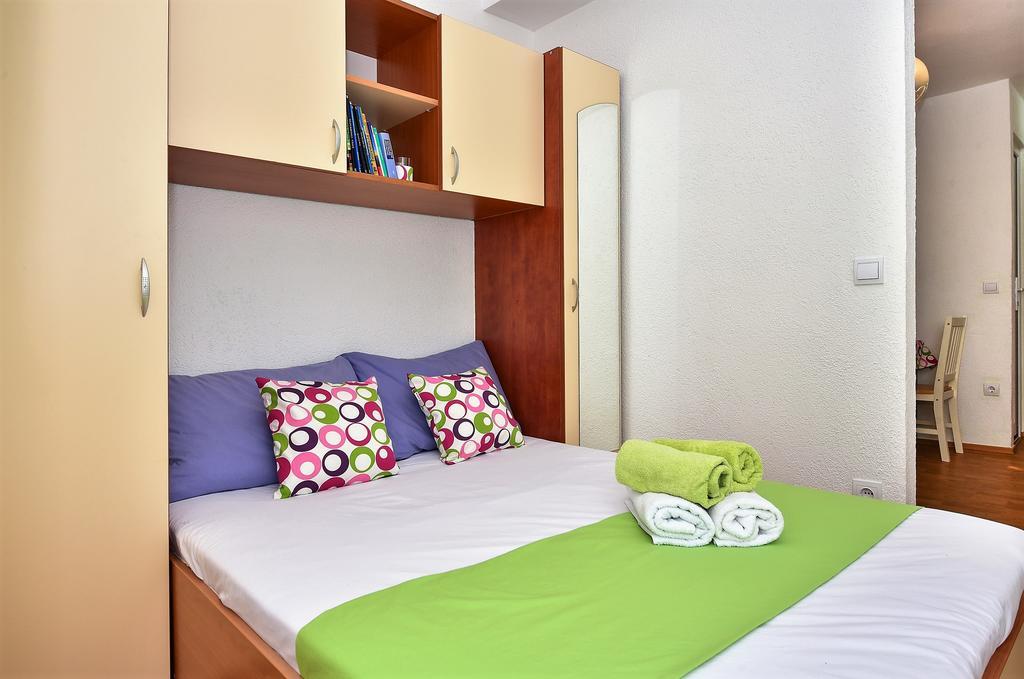 Apartment Borna Makarska Exterior foto